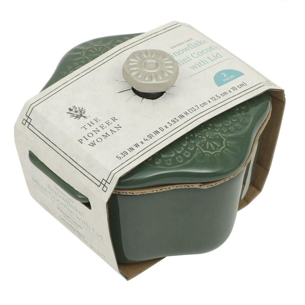 Pioneer Woman Snowflake Mini Cocotte With Lid Stoneware Green Christmas Holidays
